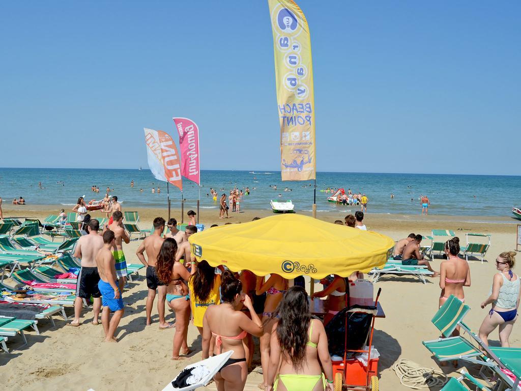 Hotel Morfeo - Young People Hotels (Adults Only) Ріміні Екстер'єр фото
