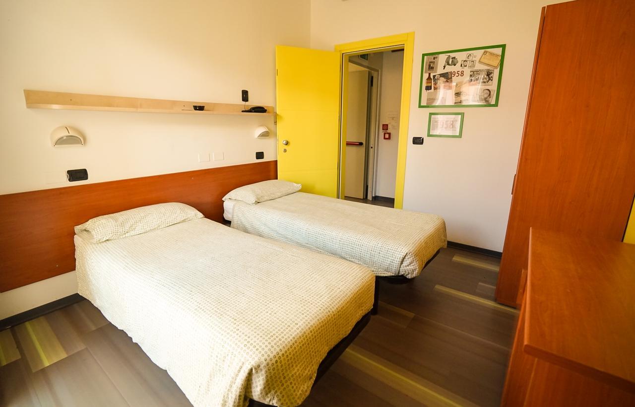 Hotel Morfeo - Young People Hotels (Adults Only) Ріміні Екстер'єр фото