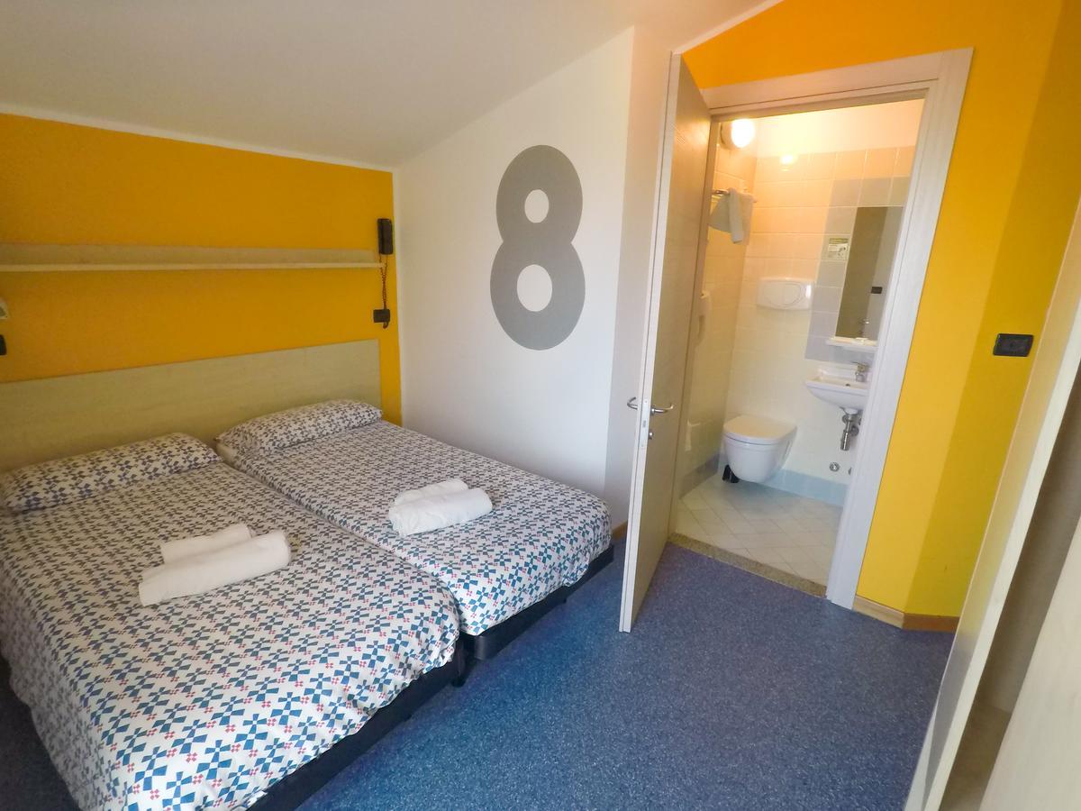 Hotel Morfeo - Young People Hotels (Adults Only) Ріміні Екстер'єр фото