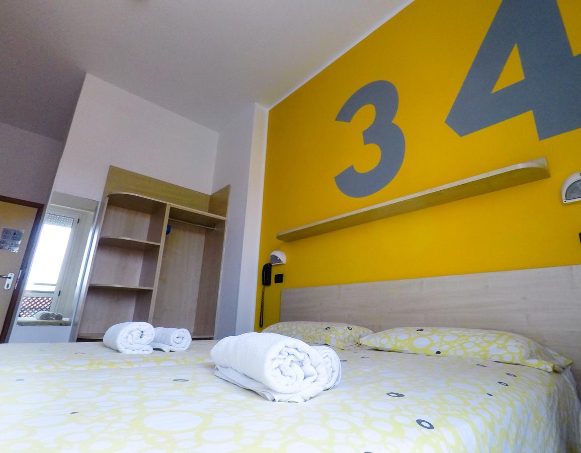 Hotel Morfeo - Young People Hotels (Adults Only) Ріміні Екстер'єр фото